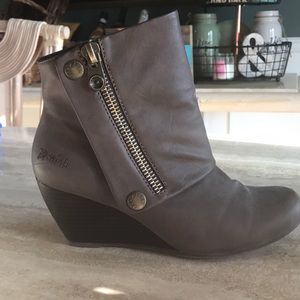 Blowfish brand brown cuffed wedge heel boots